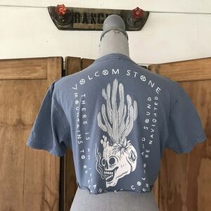 Volcom Blue Skull And Cactus Theme Short Sleeve Crop Top